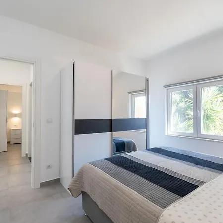 The Plaza Apartment Prizba
